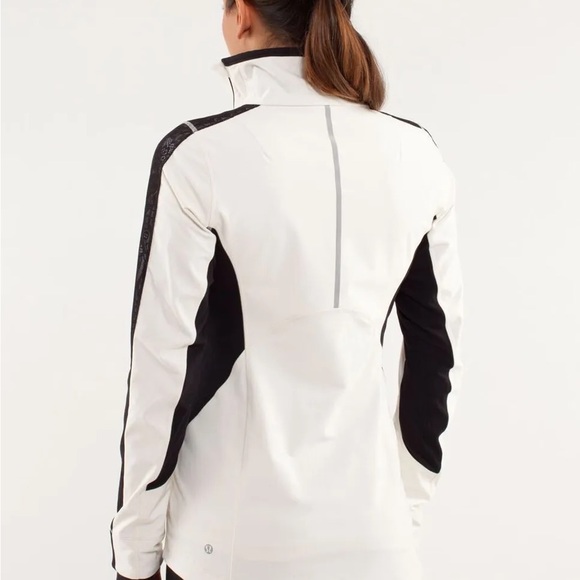RARE Lululemon Run: Draft Dodger Jacket- polar cream, size 6 - Picture 2 of 6